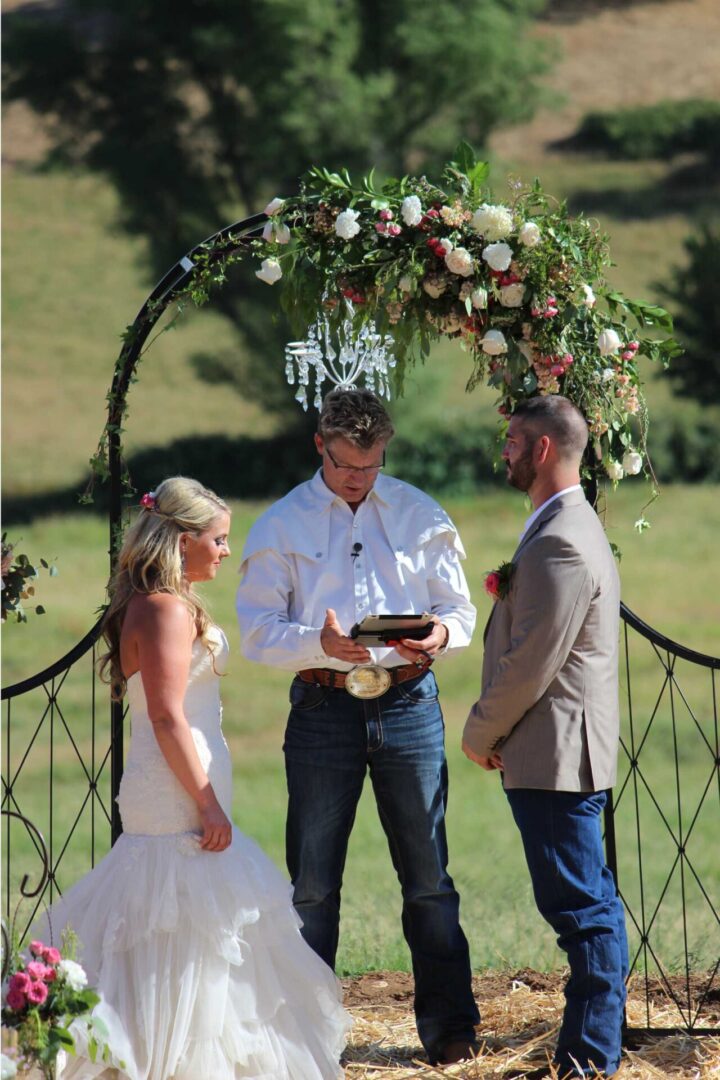 Country Wedding Ceremony in Hollister, California | Paicines Ranch, Paicines California | Country wedding DJs | Lone Tree Events in Hollister, CA | Swank Farms in Hollister, CA | The Vault in Hollister California | Hollister wedding DJs | Wedding DJs in Hollister, CA