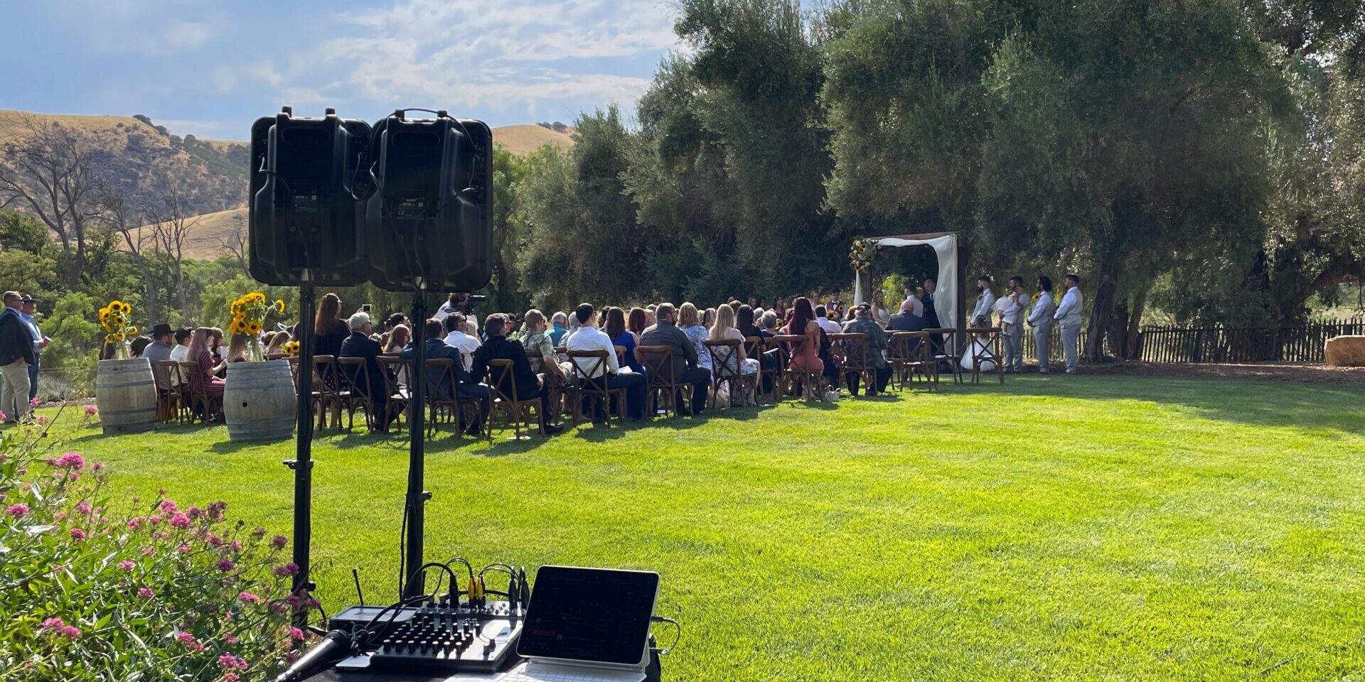 Paicines Ranch weddings | Weddings at The Paicines Ranch | Rustic Barn Wedding | Outdoor wedding ceremony | DJs in Paicines, Ca | Ranch weddings | Country weddings | Barn wedding venues | The Lookout | the Overlook